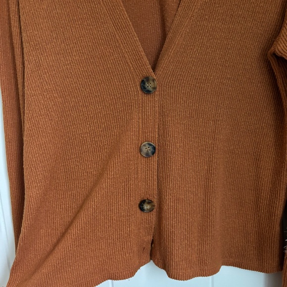 Chic & Soft Women's Cardigan in Rich Orange - Picture 5 of 7